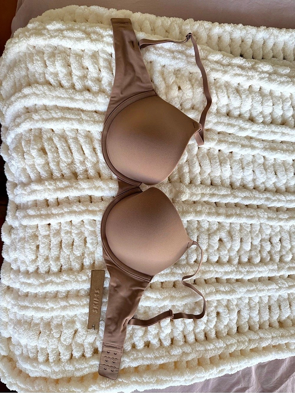 SKIMS Mocha Bra Size 32C NWT